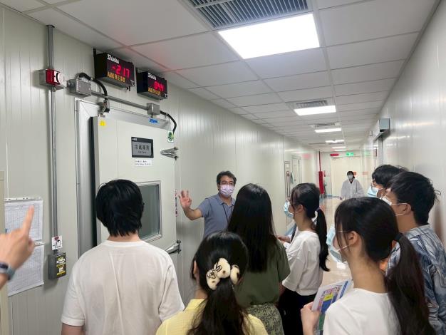 LINE_ALBUM_20250626歡迎臺大生化科技來台康參訪_250626_5
