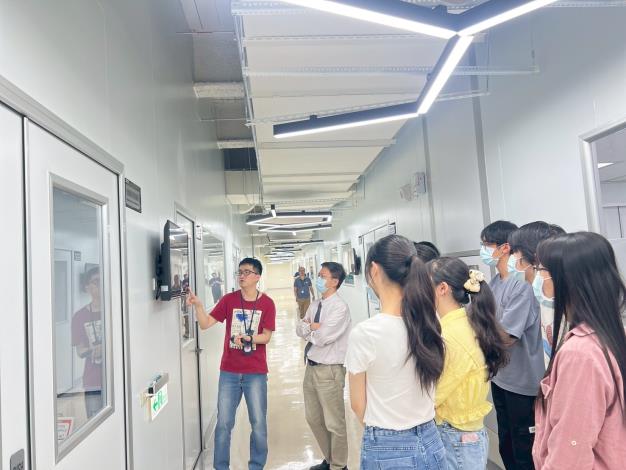 LINE_ALBUM_20250626歡迎臺大生化科技來台康參訪_250626_9