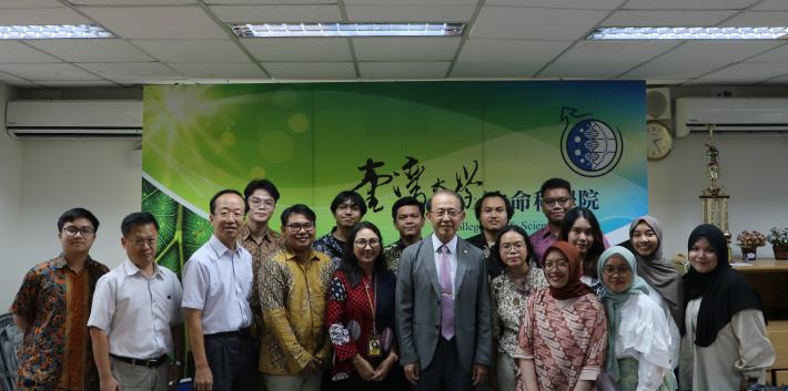 20231003 Faculty of Mathematical and Natural Science Universitas Indonesia visited College of Life Science